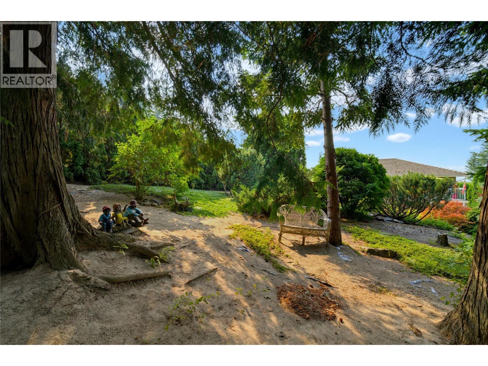 2866 Hilltop Road, Blind Bay, British Columbia  V0E 2W0 - Photo 49 - 10397431