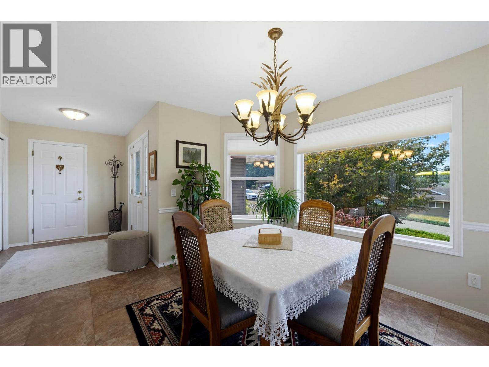 2866 Hilltop Road, Blind Bay, British Columbia  V0E 2W0 - Photo 5 - 10397431
