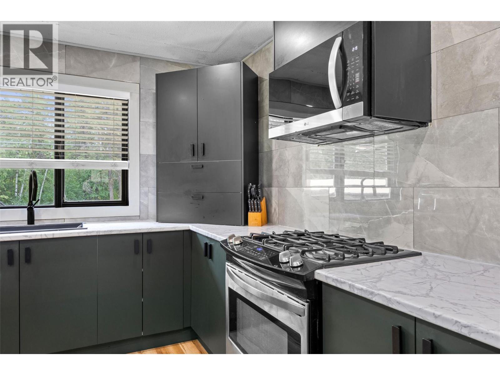 4747 Kamloops Vernon Highway, Westwold, British Columbia  V0E 3B1 - Photo 6 - 10397622