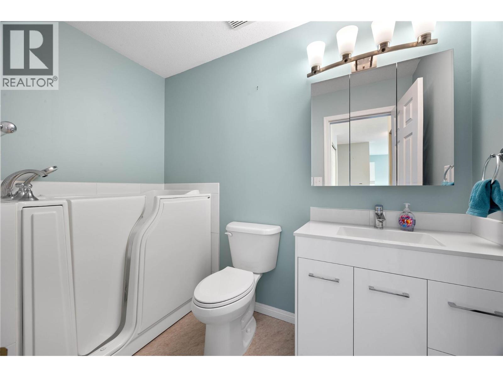 1750 Pacific Way Unit# 17, Kamloops, British Columbia  V2E 2K8 - Photo 15 - 10397350