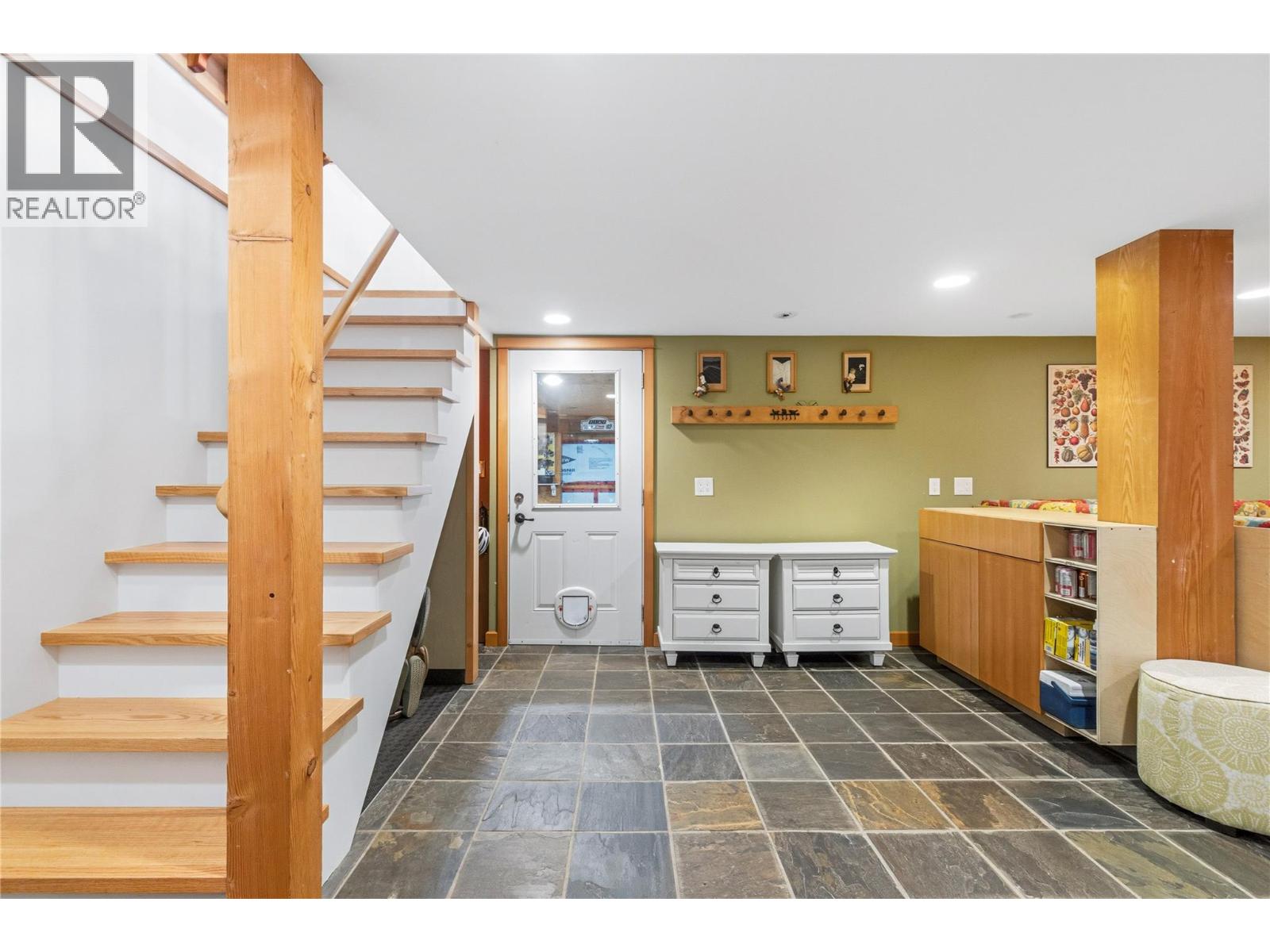 1710 11 Avenue Ne, Salmon Arm, British Columbia  V1E 2T4 - Photo 39 - 10397427