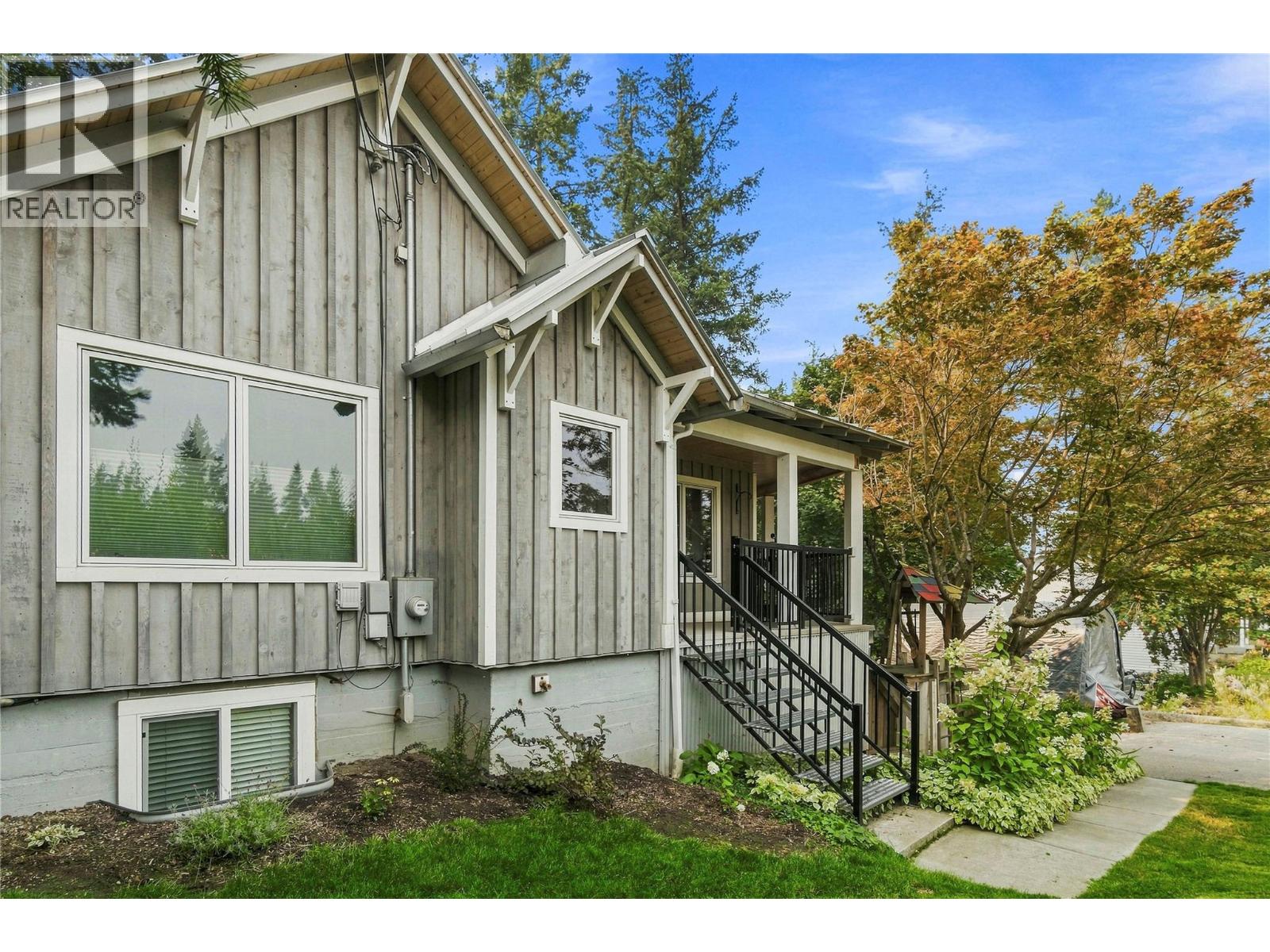 1710 11 Avenue Ne, Salmon Arm, British Columbia  V1E 2T4 - Photo 5 - 10397427