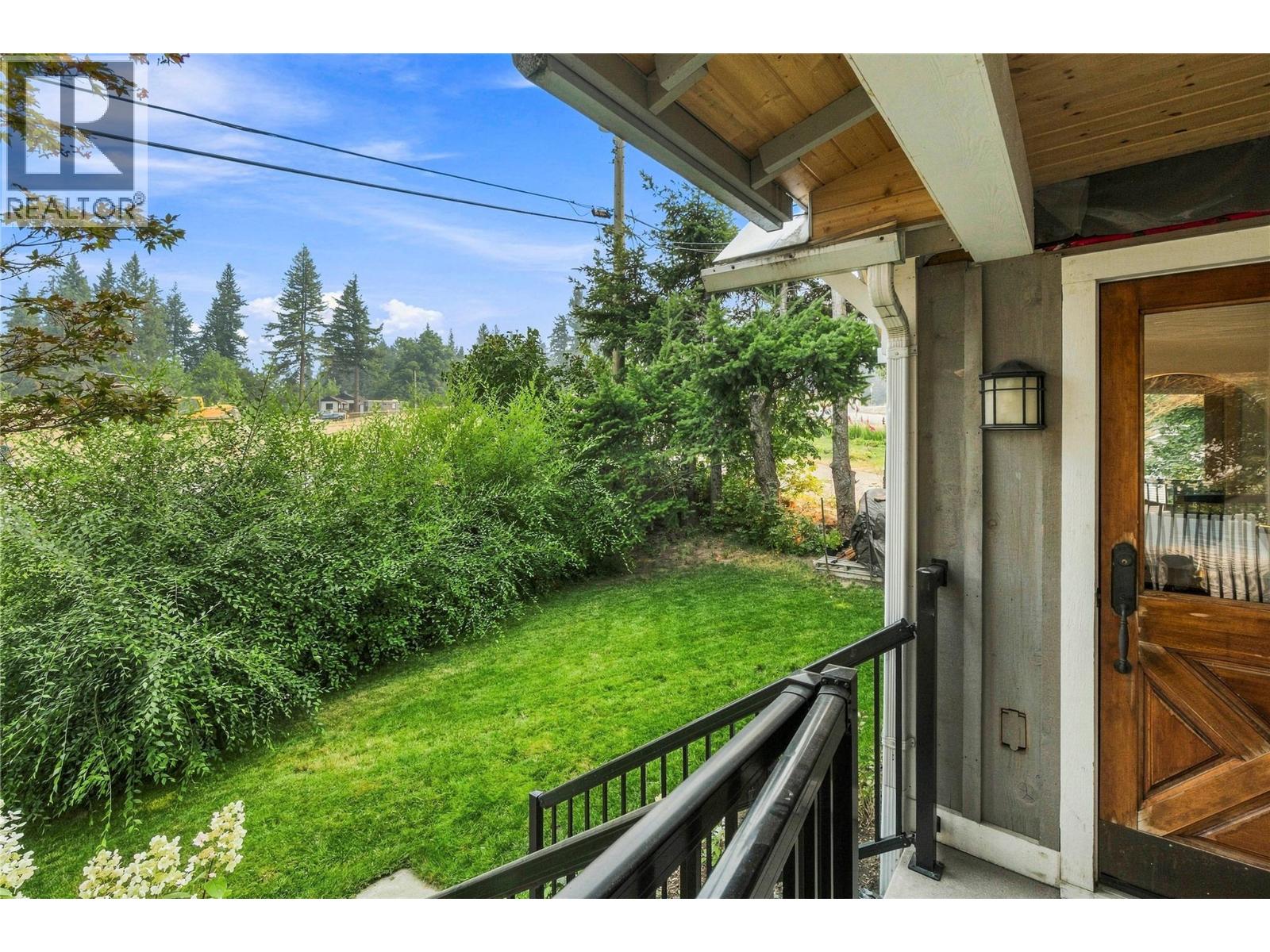 1710 11 Avenue Ne, Salmon Arm, British Columbia  V1E 2T4 - Photo 6 - 10397427