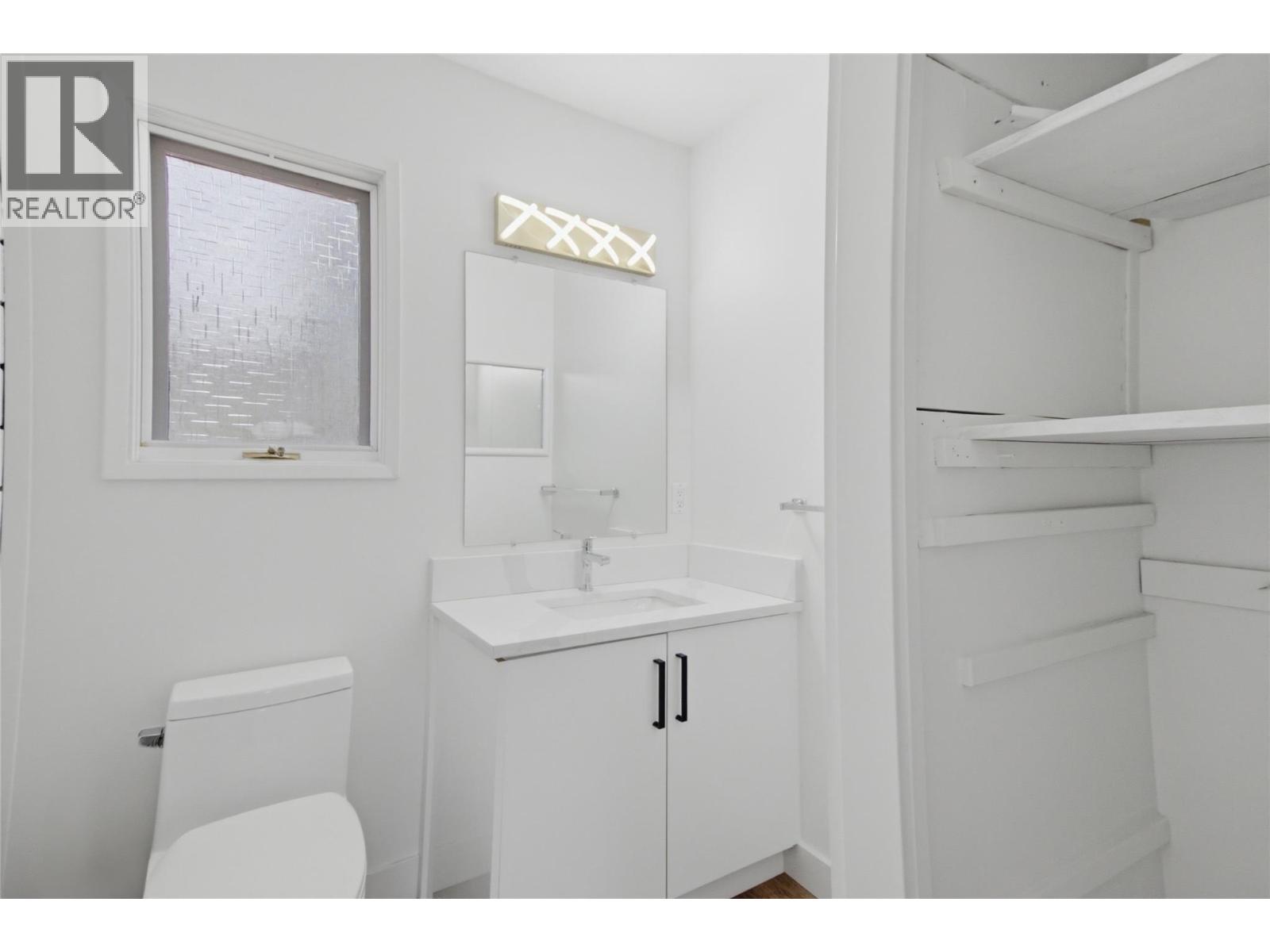 2012 Sifton Avenue, Kamloops, British Columbia  V1S 1A9 - Photo 38 - 10397375