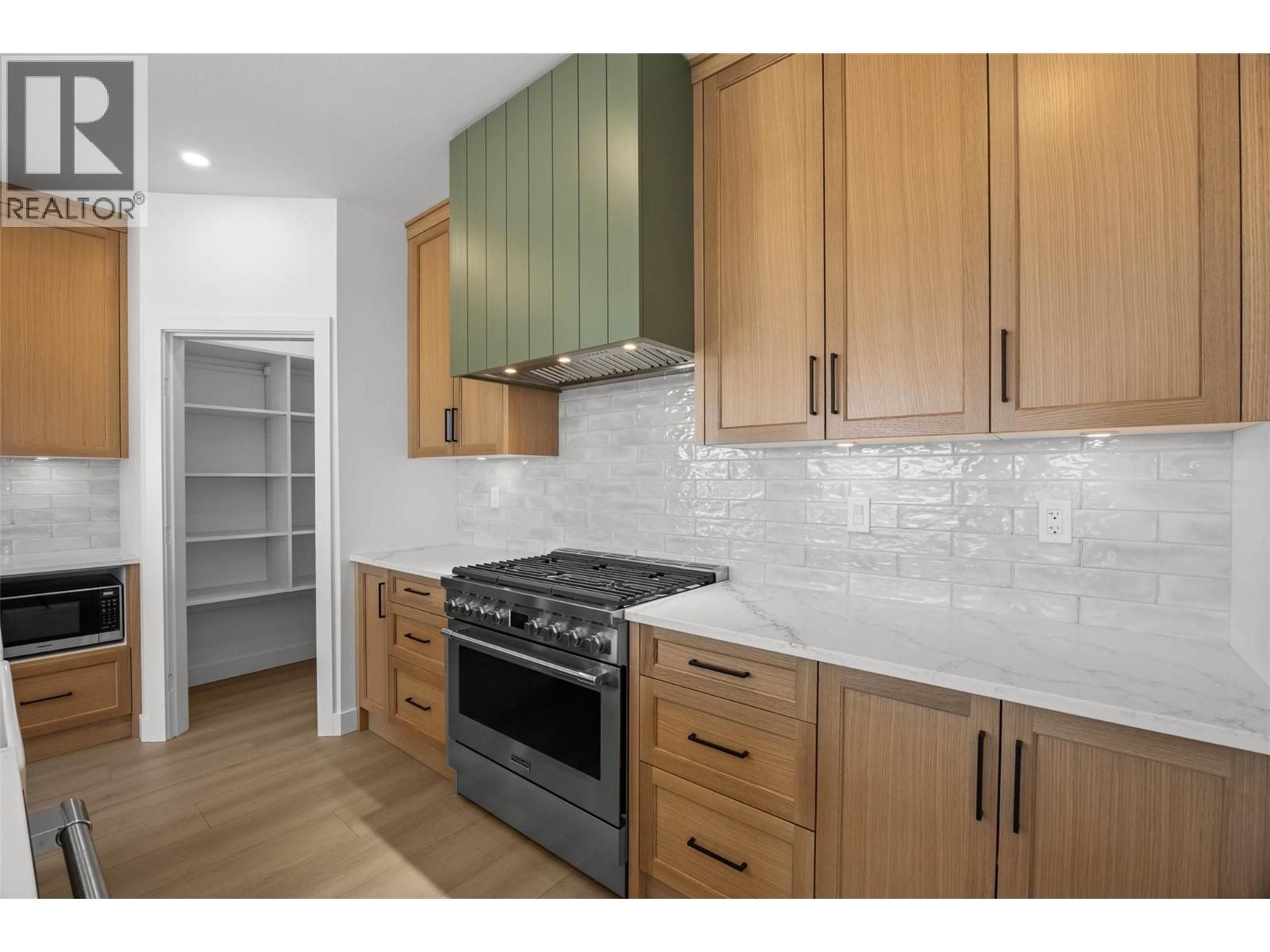 1298 Brechin Place, Kamloops, British Columbia  V1S 1J9 - Photo 11 - 10396580