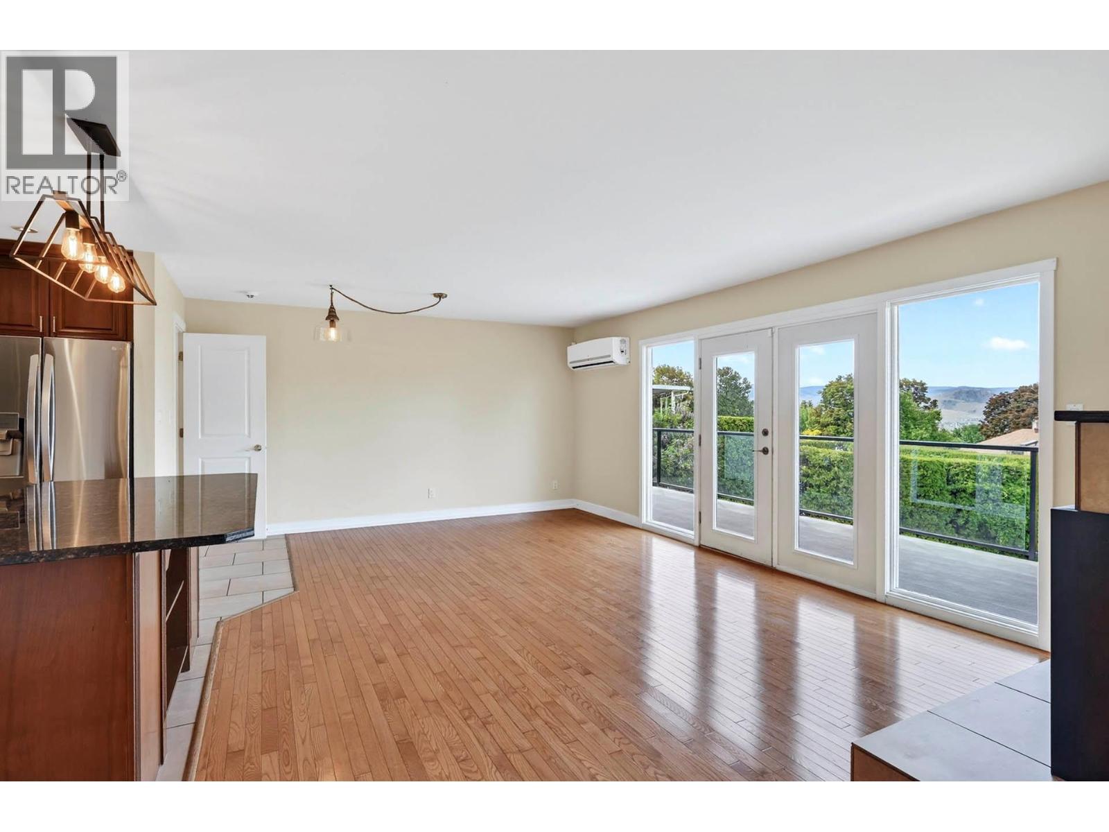 328 Mcgill Road, Kamloops, British Columbia  V2C 1M1 - Photo 9 - 10397546