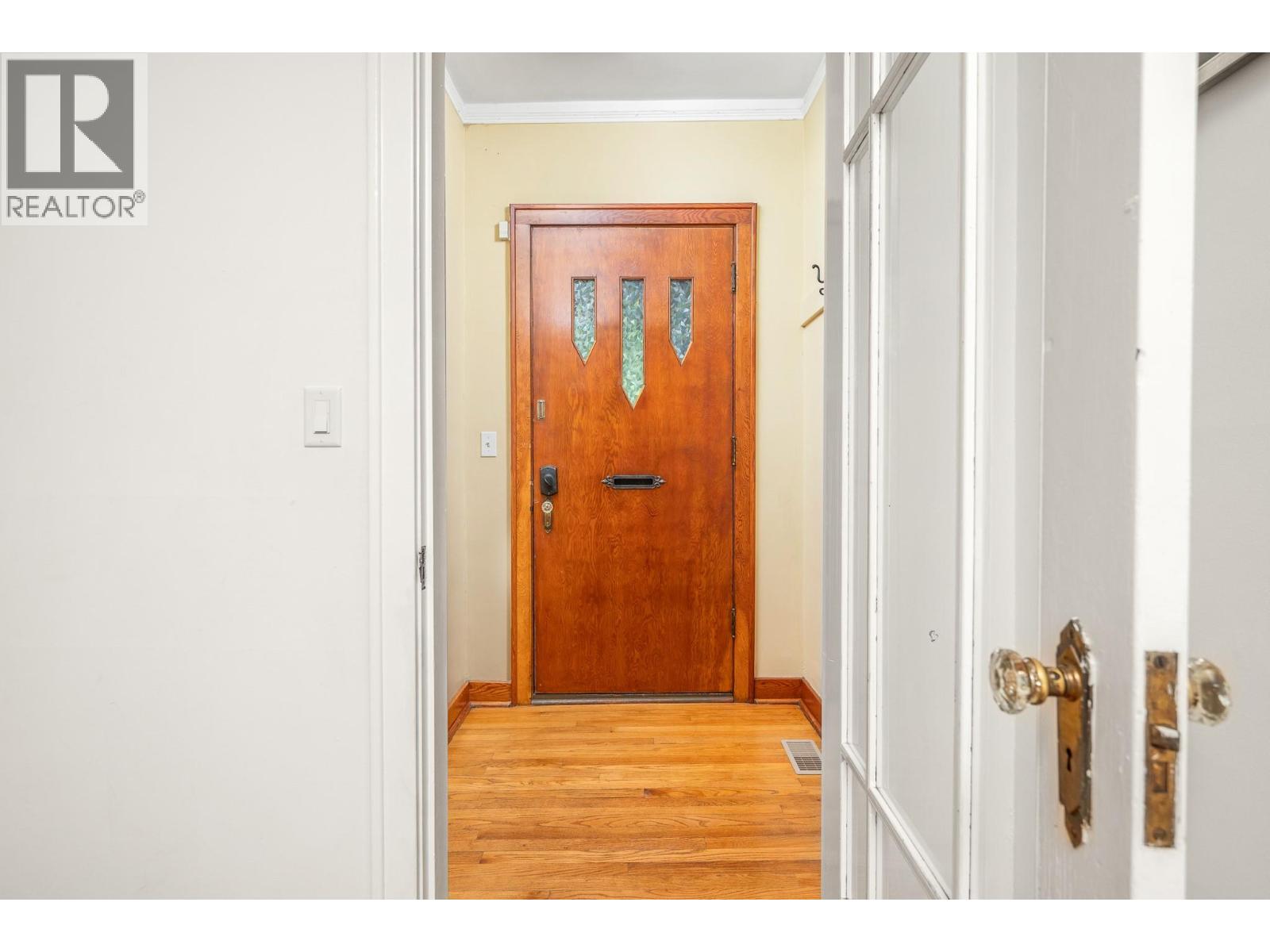 2501 30 Avenue, Vernon, British Columbia  V1T 1Y4 - Photo 11 - 10397313