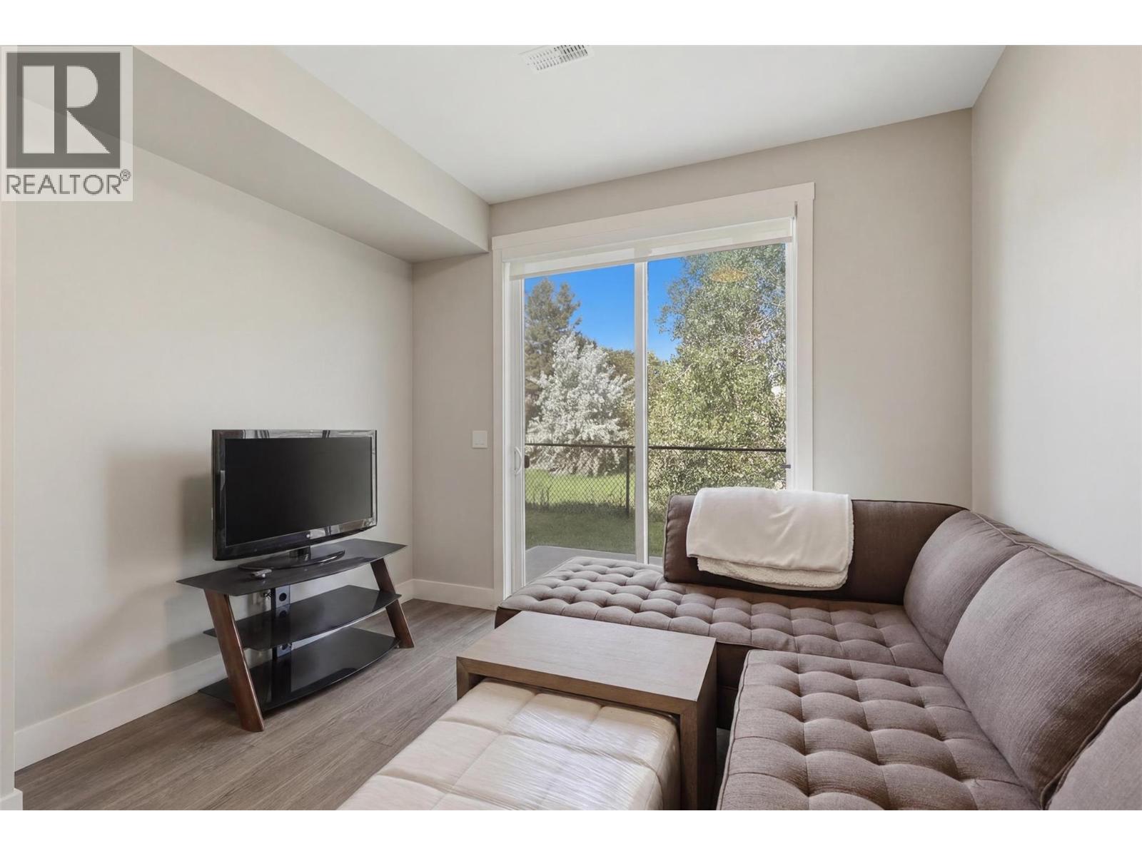 200 Grand Boulevard Unit# 127, Kamloops, British Columbia  V2C 0H3 - Photo 36 - 10397636