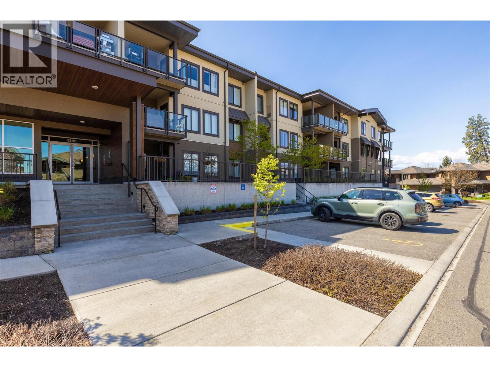 4380 Lakeshore Road Unit# Ph21, Kelowna, British Columbia  V1W 5H5 - Photo 3 - 10397507