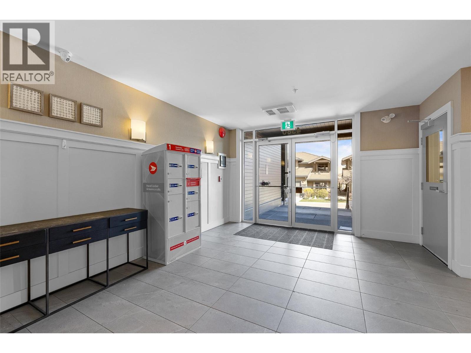 4380 Lakeshore Road Unit# Ph21, Kelowna, British Columbia  V1W 5H5 - Photo 5 - 10397507