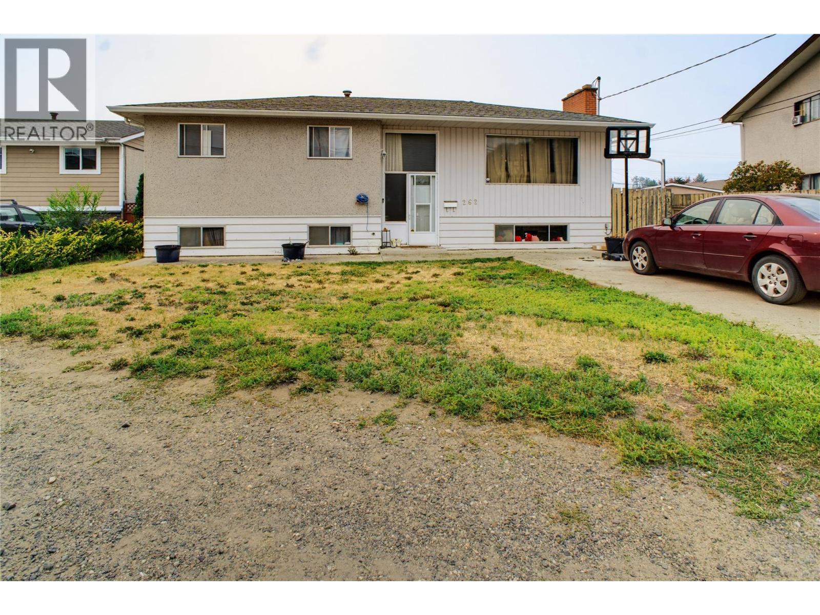 262 Holly Avenue, Kamloops, British Columbia  V2B 1M3 - Photo 1 - 10397468