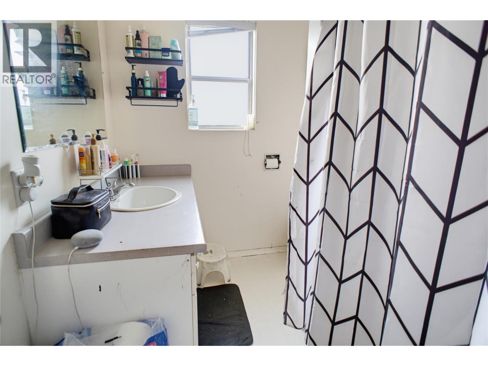 262 Holly Avenue, Kamloops, British Columbia  V2B 1M3 - Photo 10 - 10397468