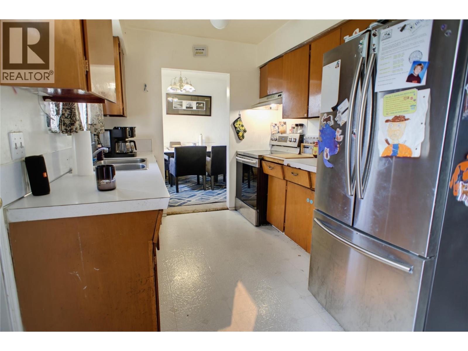 262 Holly Avenue, Kamloops, British Columbia  V2B 1M3 - Photo 3 - 10397468