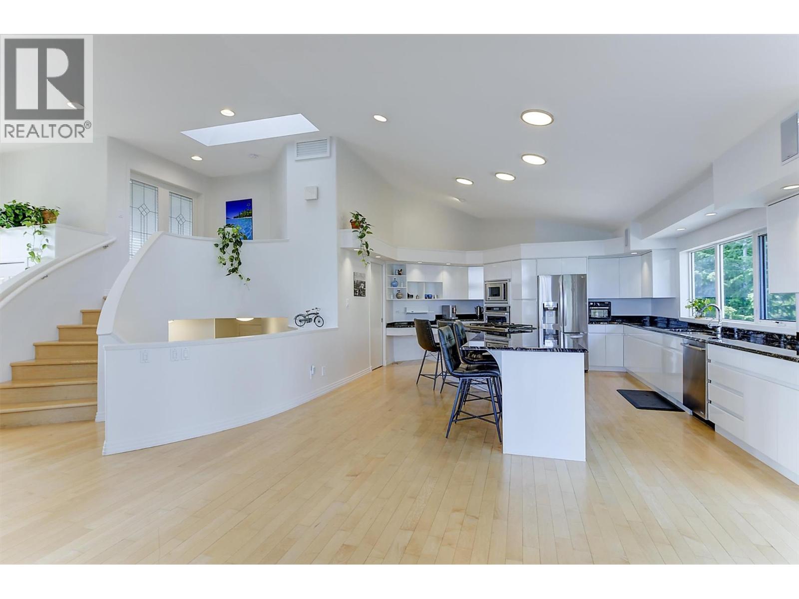2296 Lillooet Crescent, Kelowna, British Columbia  V1V 1T1 - Photo 12 - 10397395