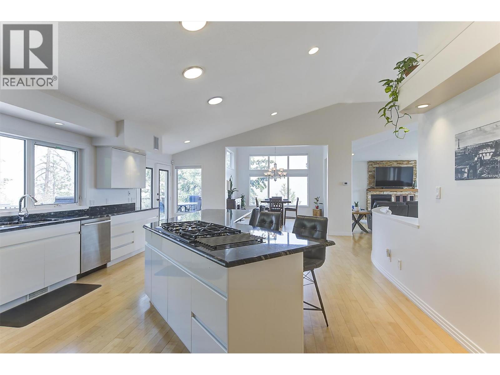 2296 Lillooet Crescent, Kelowna, British Columbia  V1V 1T1 - Photo 16 - 10397395