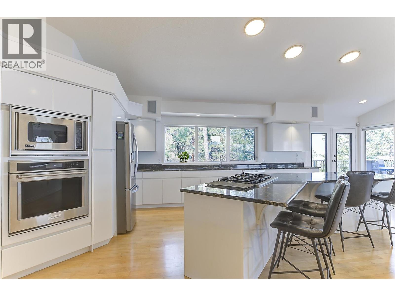 2296 Lillooet Crescent, Kelowna, British Columbia  V1V 1T1 - Photo 19 - 10397395