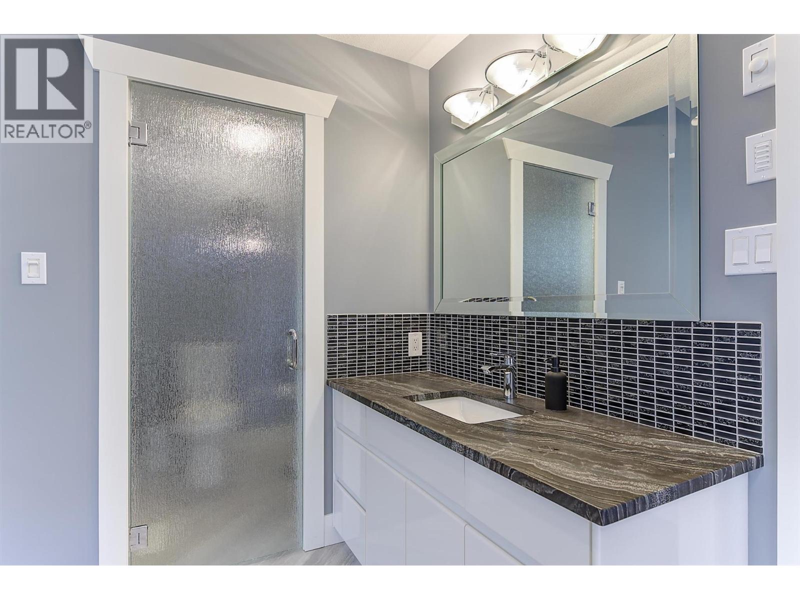 2296 Lillooet Crescent, Kelowna, British Columbia  V1V 1T1 - Photo 35 - 10397395