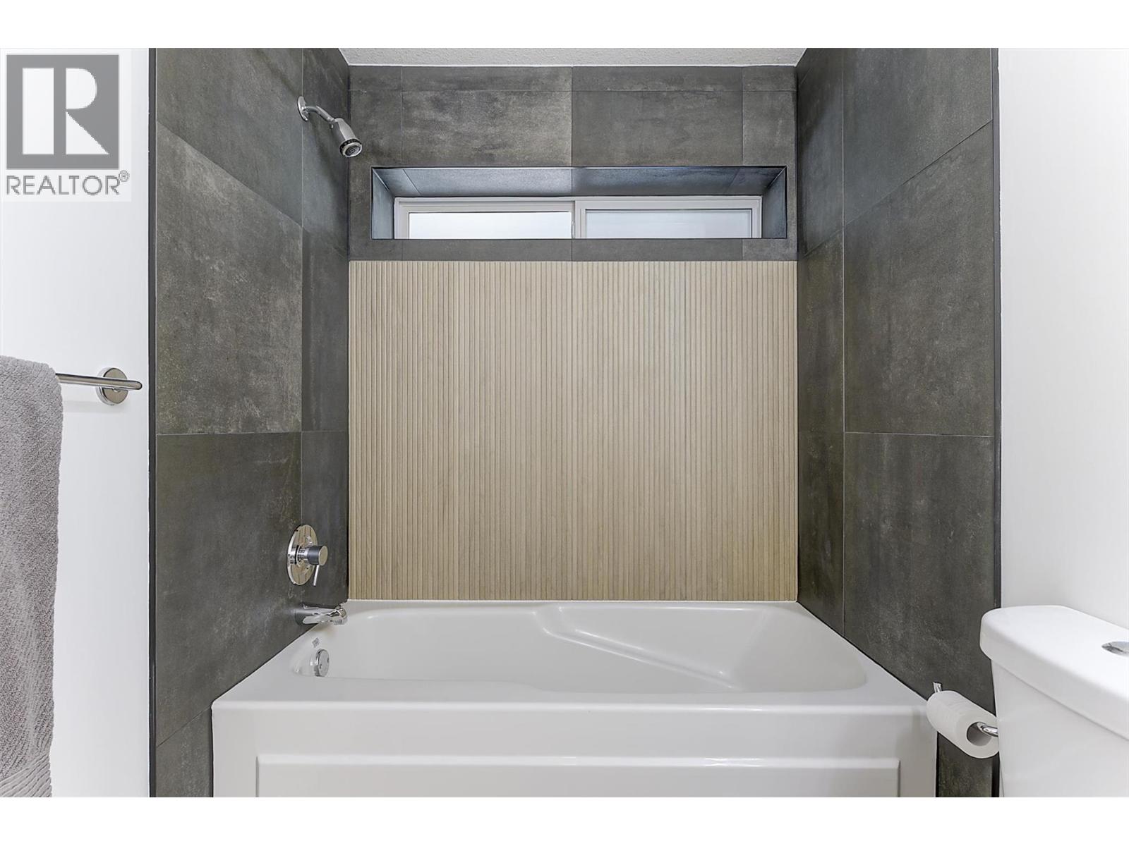 2296 Lillooet Crescent, Kelowna, British Columbia  V1V 1T1 - Photo 47 - 10397395