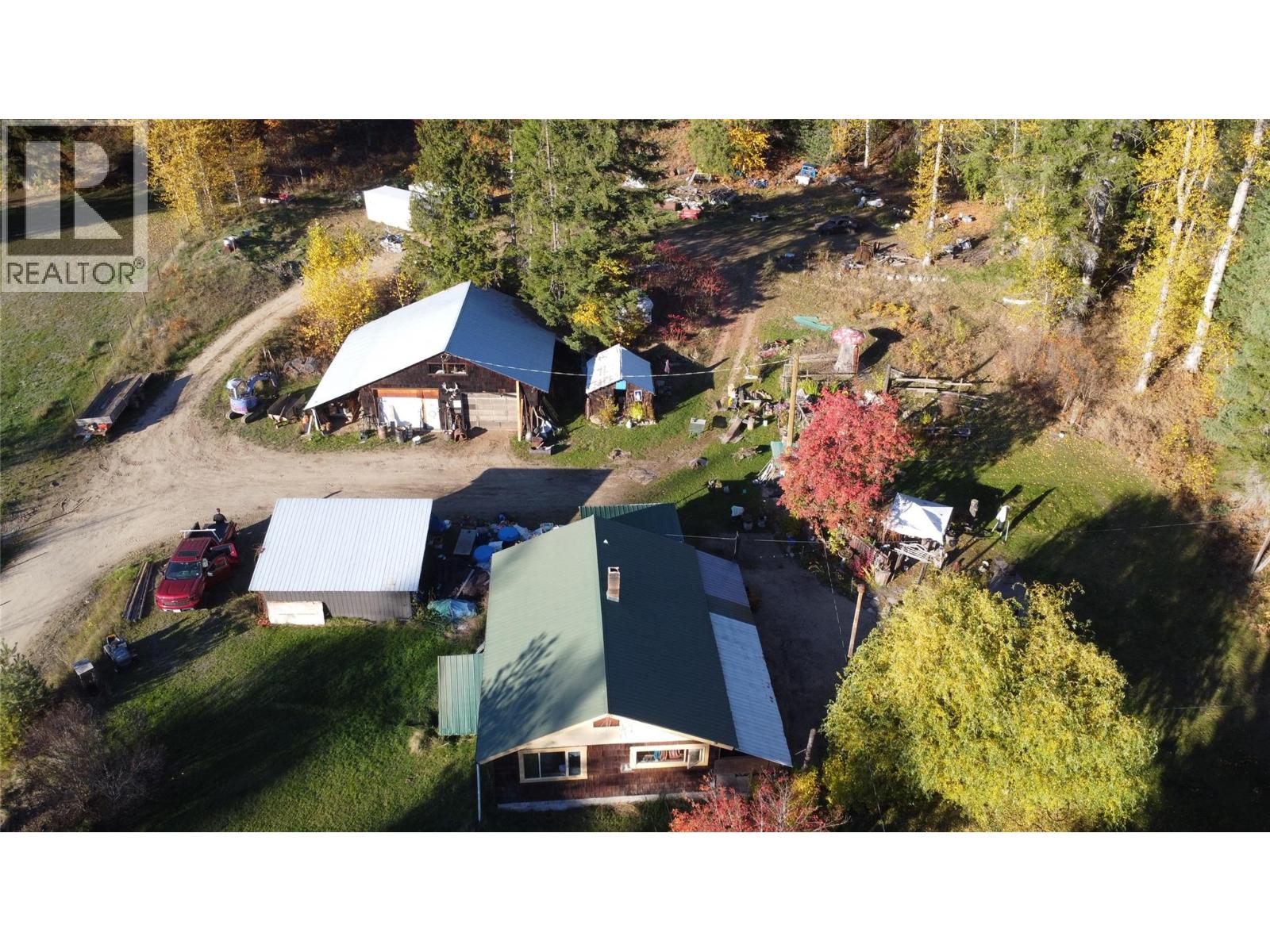 3233 Mabel Lake Road, Enderby, British Columbia  V4Y 4L4 - Photo 13 - 10397629