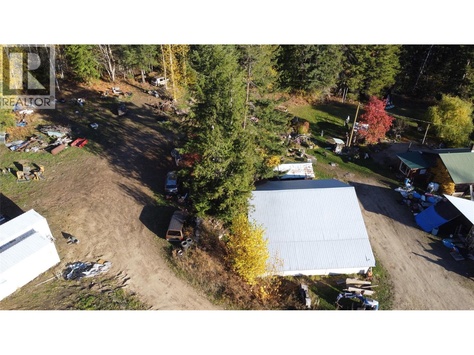 3233 Mabel Lake Road, Enderby, British Columbia  V4Y 4L4 - Photo 16 - 10397629