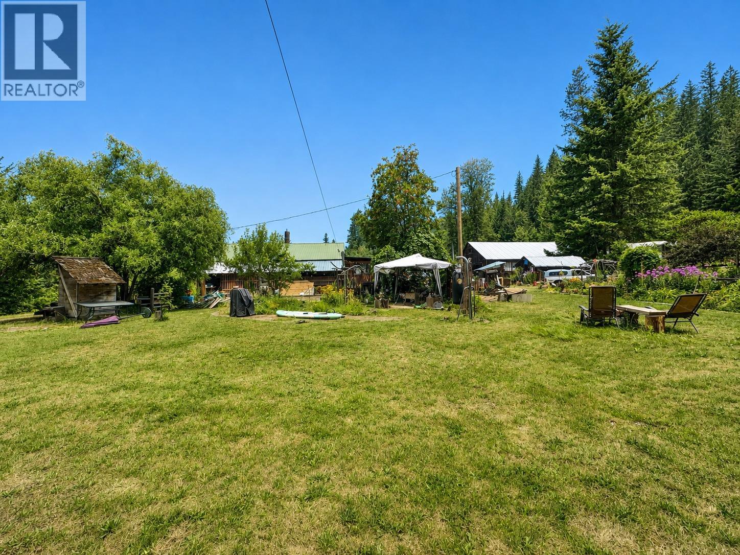 3233 Mabel Lake Road, Enderby, British Columbia  V4Y 4L4 - Photo 8 - 10397629