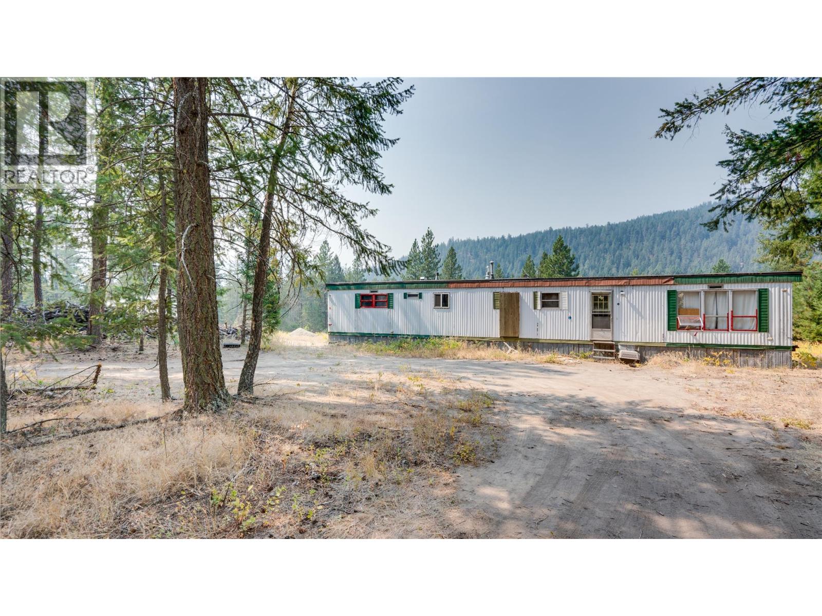 2996 Brockman Road, Salmon Arm, British Columbia  V1E 3K5 - Photo 4 - 10397533