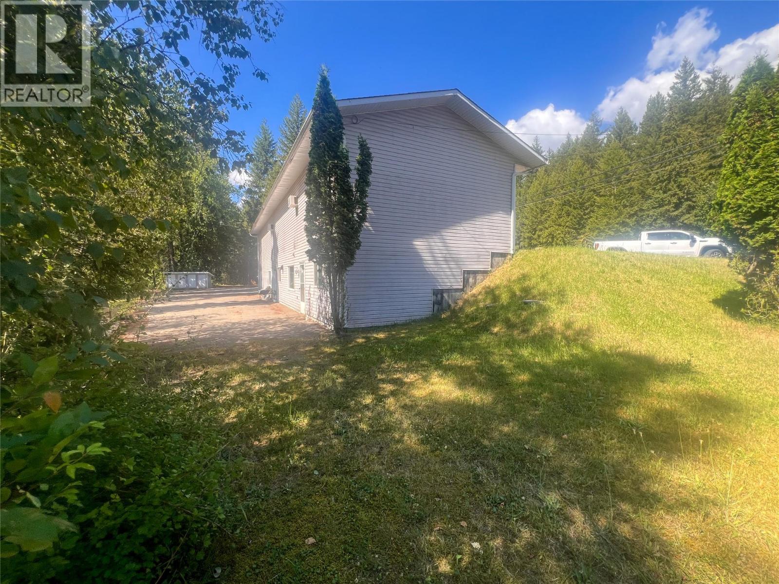 98 Old N Thompson Highway, Clearwater, British Columbia  V0E 1N2 - Photo 38 - 10397294