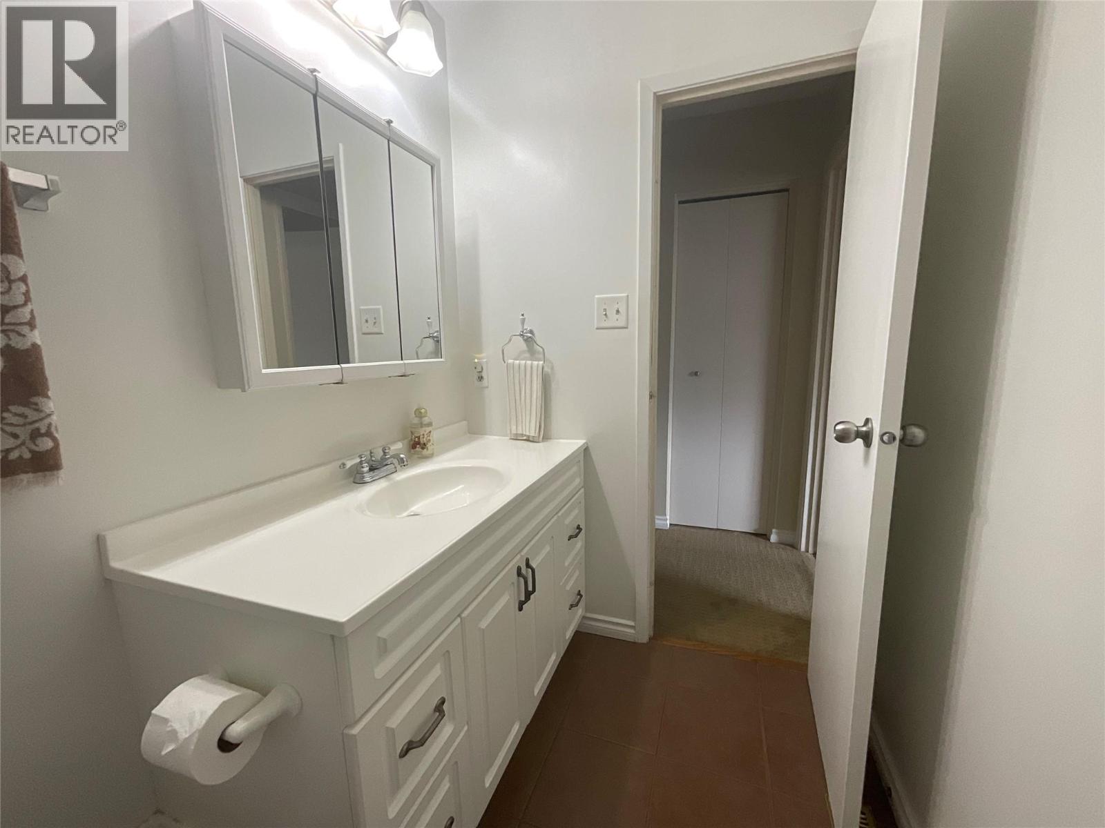 60 Valleyview Place, Tumbler Ridge, British Columbia  V0C 2W0 - Photo 18 - 10397569