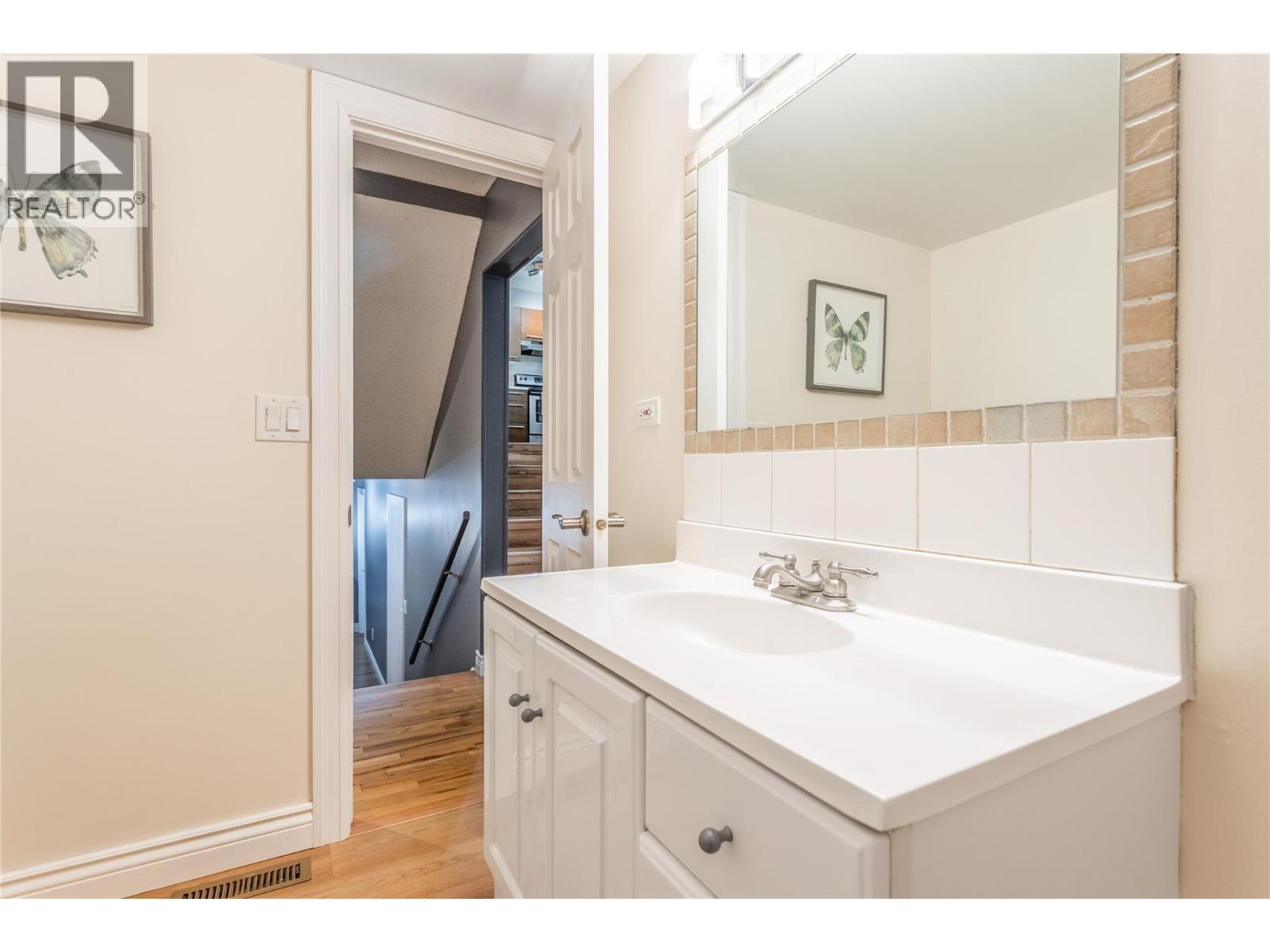 863 Hammer Avenue, Kelowna, British Columbia  V1W 2B7 - Photo 44 - 10395871