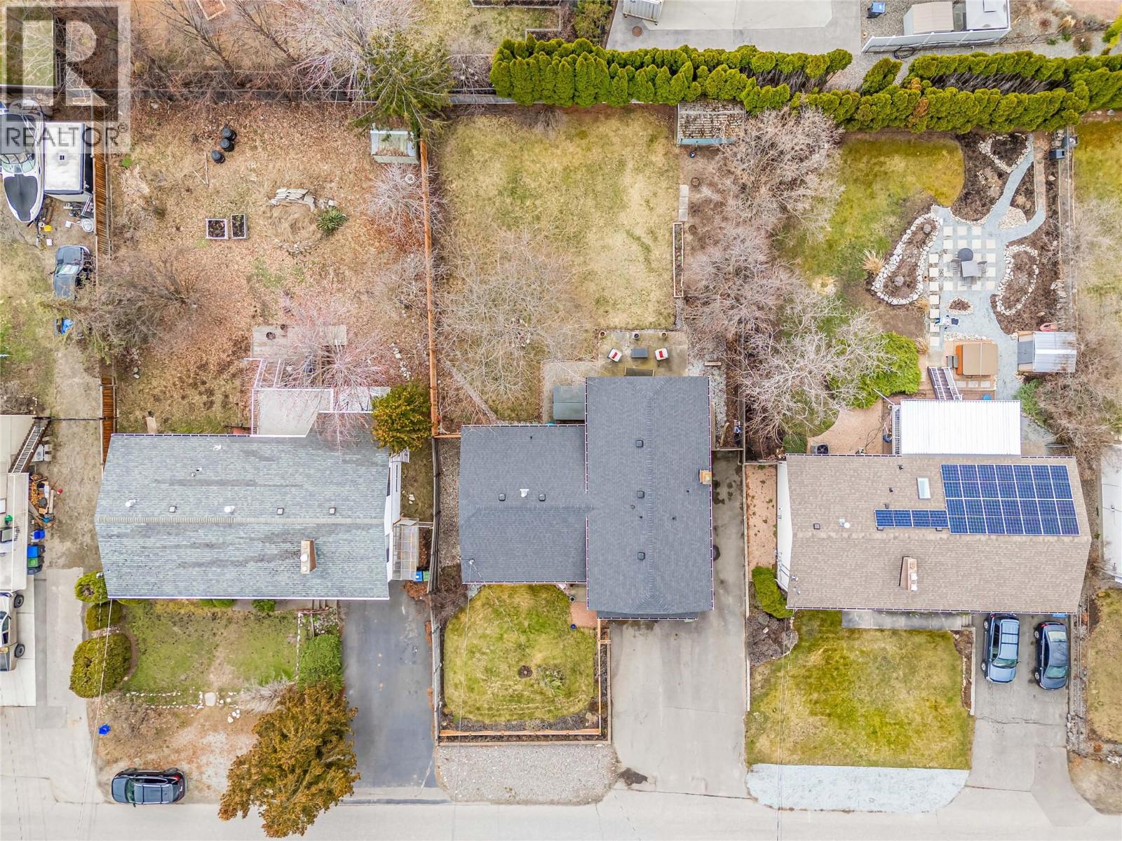863 Hammer Avenue, Kelowna, British Columbia  V1W 2B7 - Photo 52 - 10395871