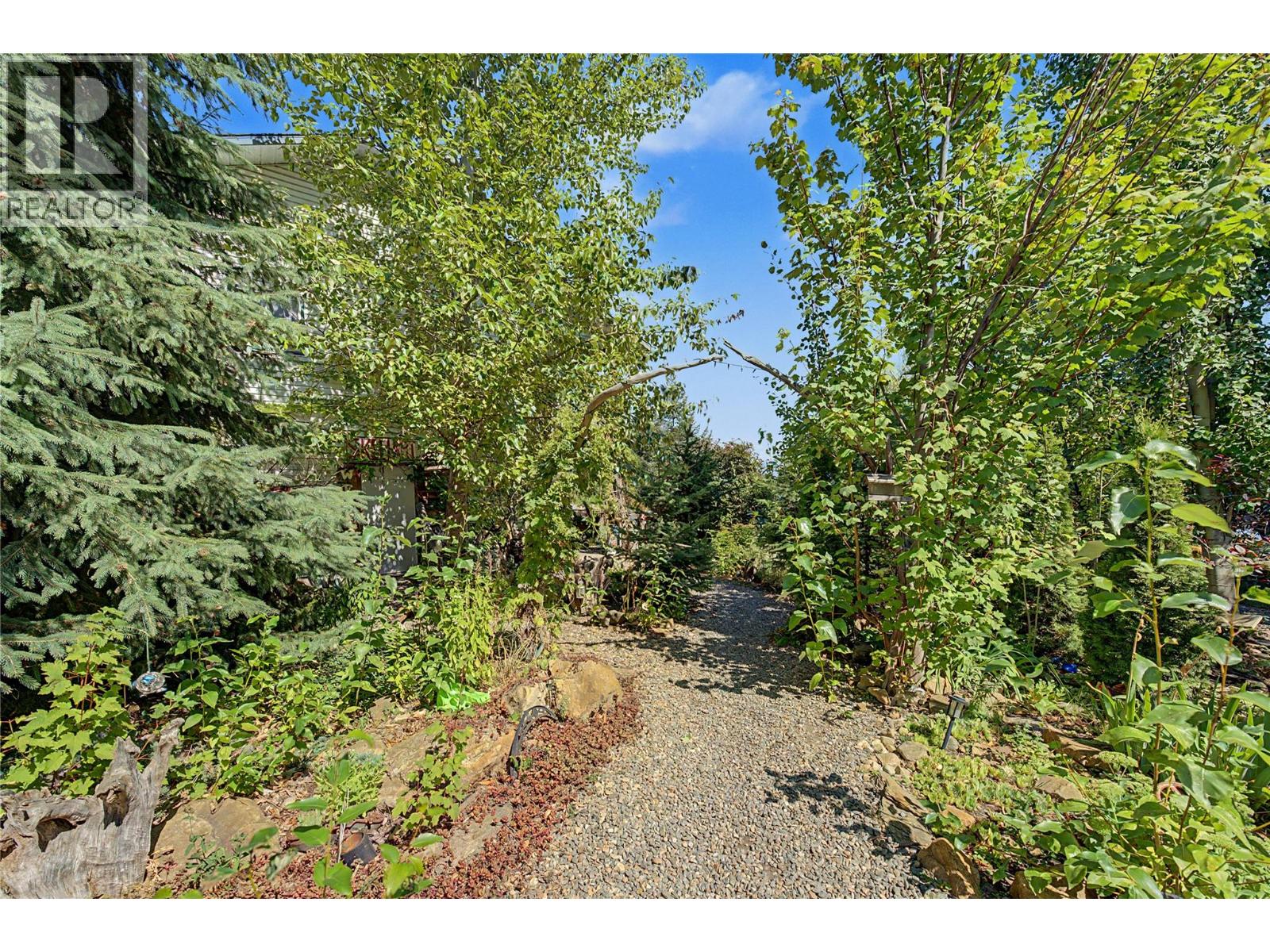 5255 Schneider Place, Tappen, British Columbia  V0E 2X3 - Photo 22 - 10397700