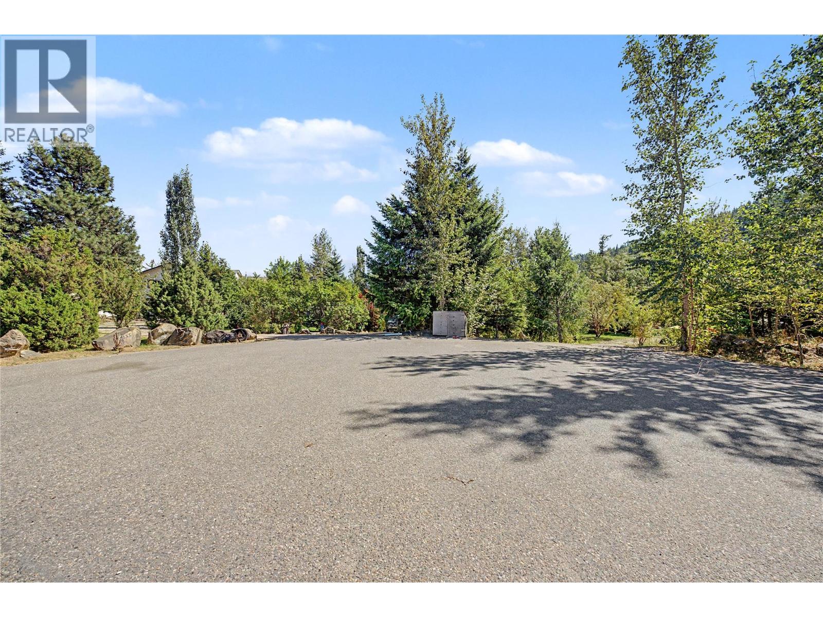 5255 Schneider Place, Tappen, British Columbia  V0E 2X3 - Photo 26 - 10397700