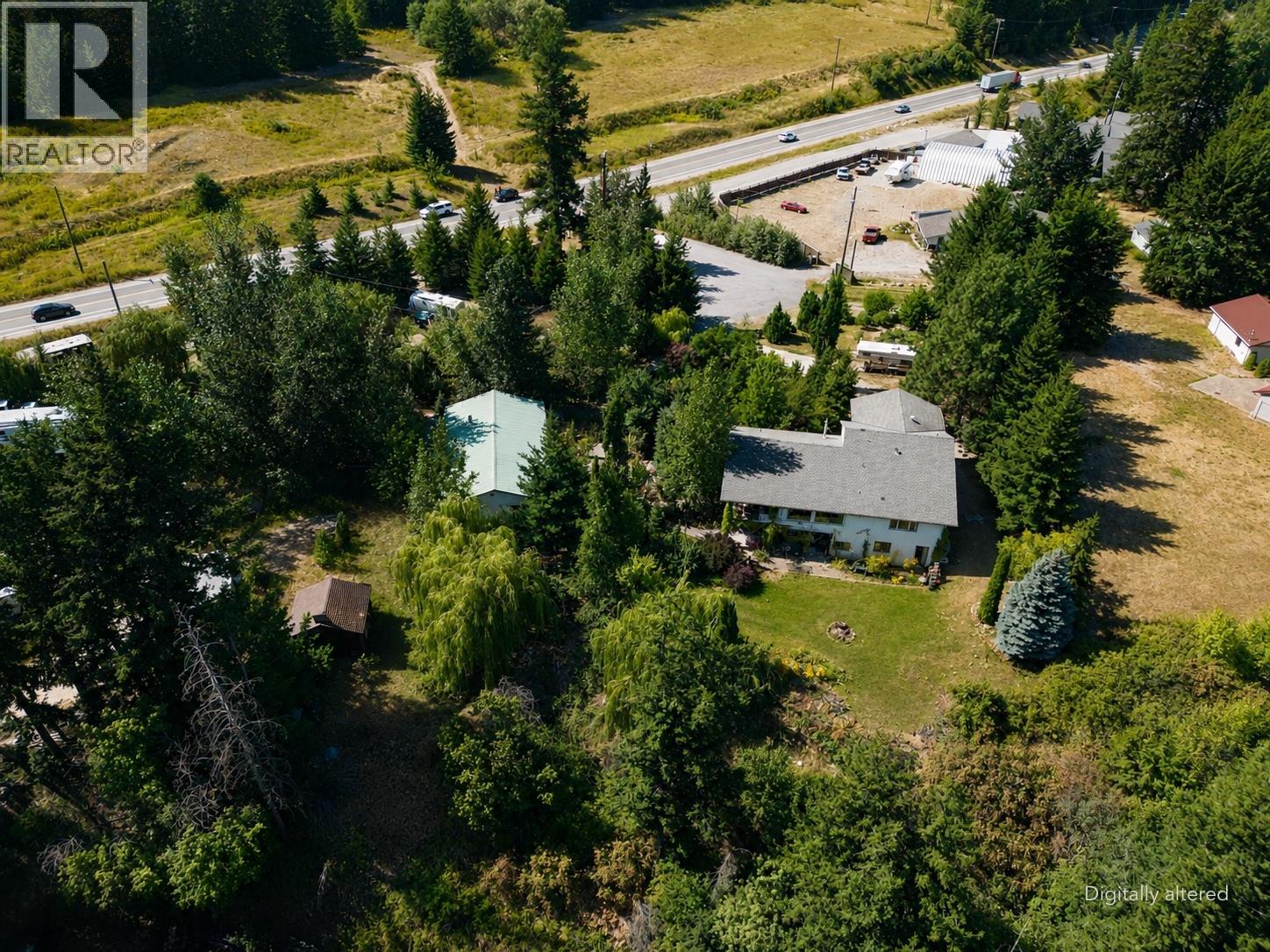 5255 Schneider Place, Tappen, British Columbia  V0E 2X3 - Photo 3 - 10397700