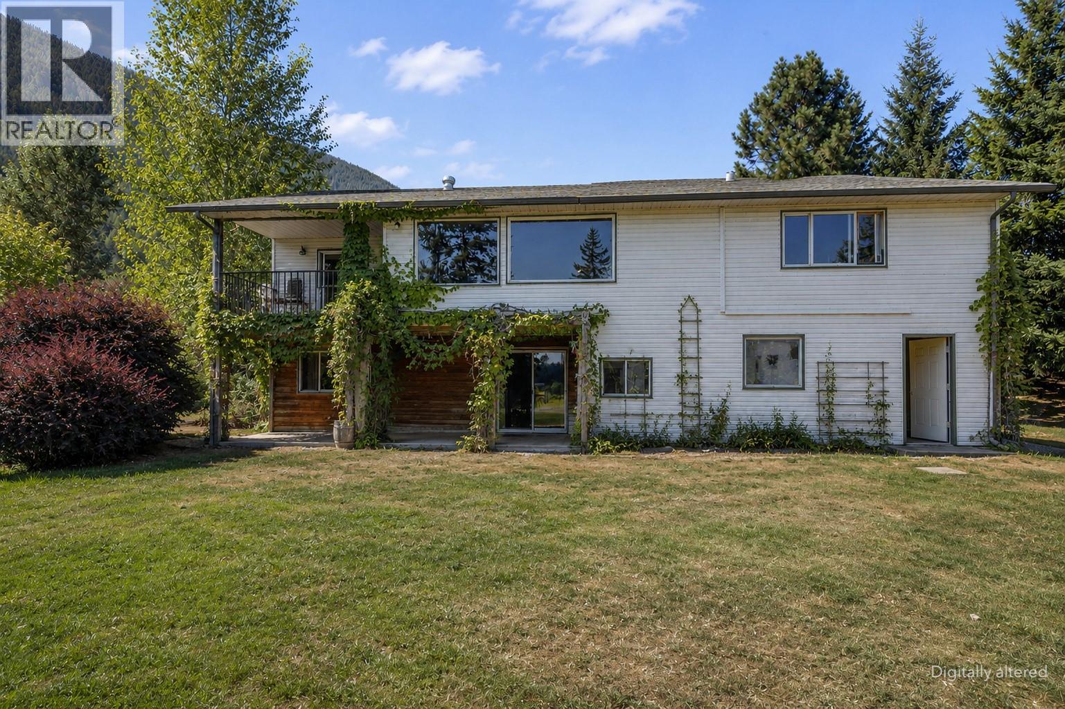 5255 Schneider Place, Tappen, British Columbia  V0E 2X3 - Photo 5 - 10397700