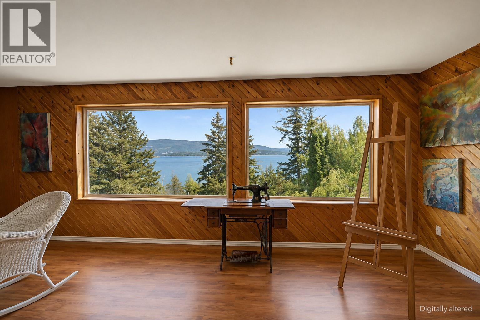 5255 Schneider Place, Tappen, British Columbia  V0E 2X3 - Photo 7 - 10397700
