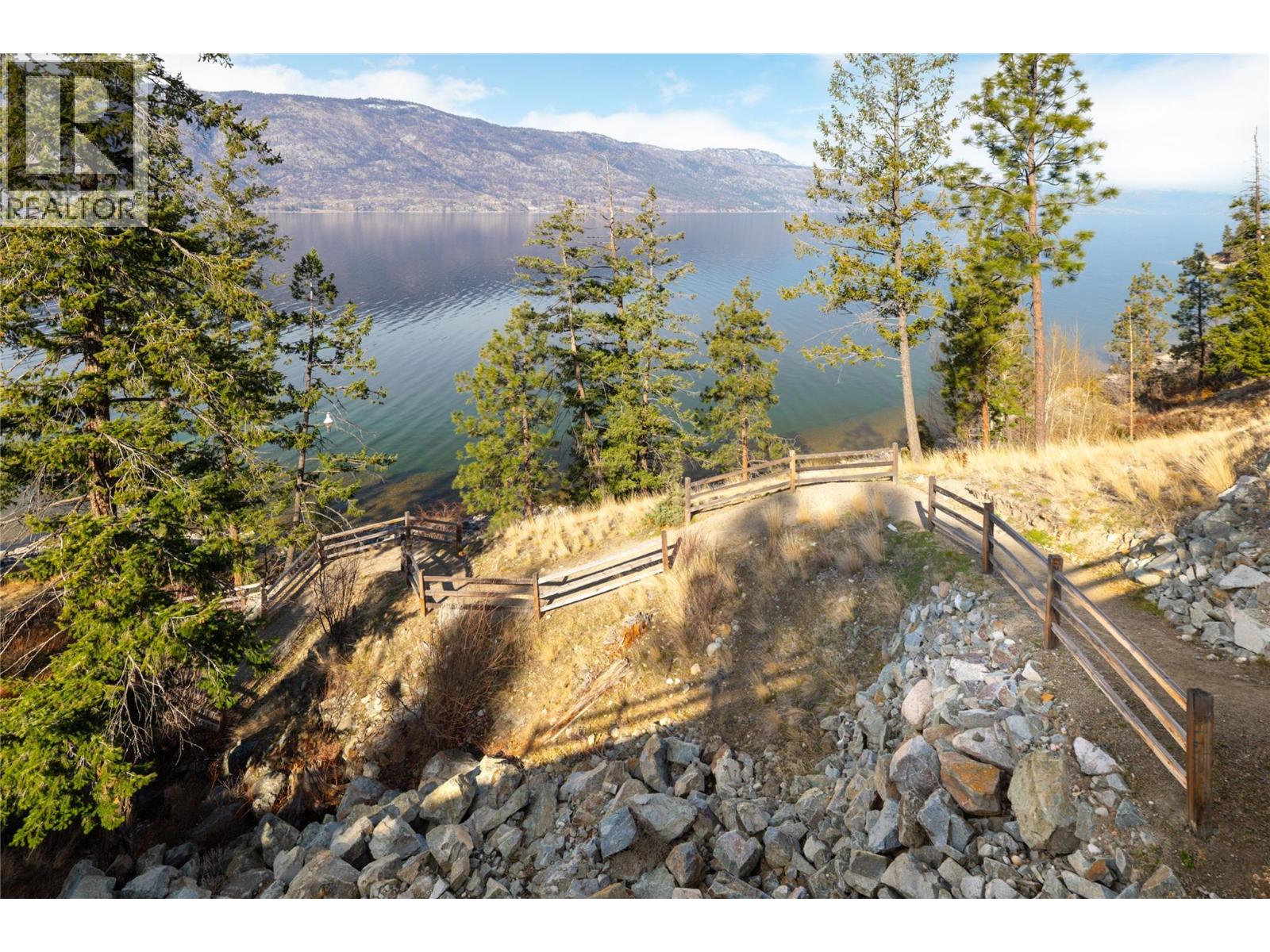 3504 Arrowroot Drive, Kelowna, British Columbia  V1V 3G2 - Photo 15 - 10397645