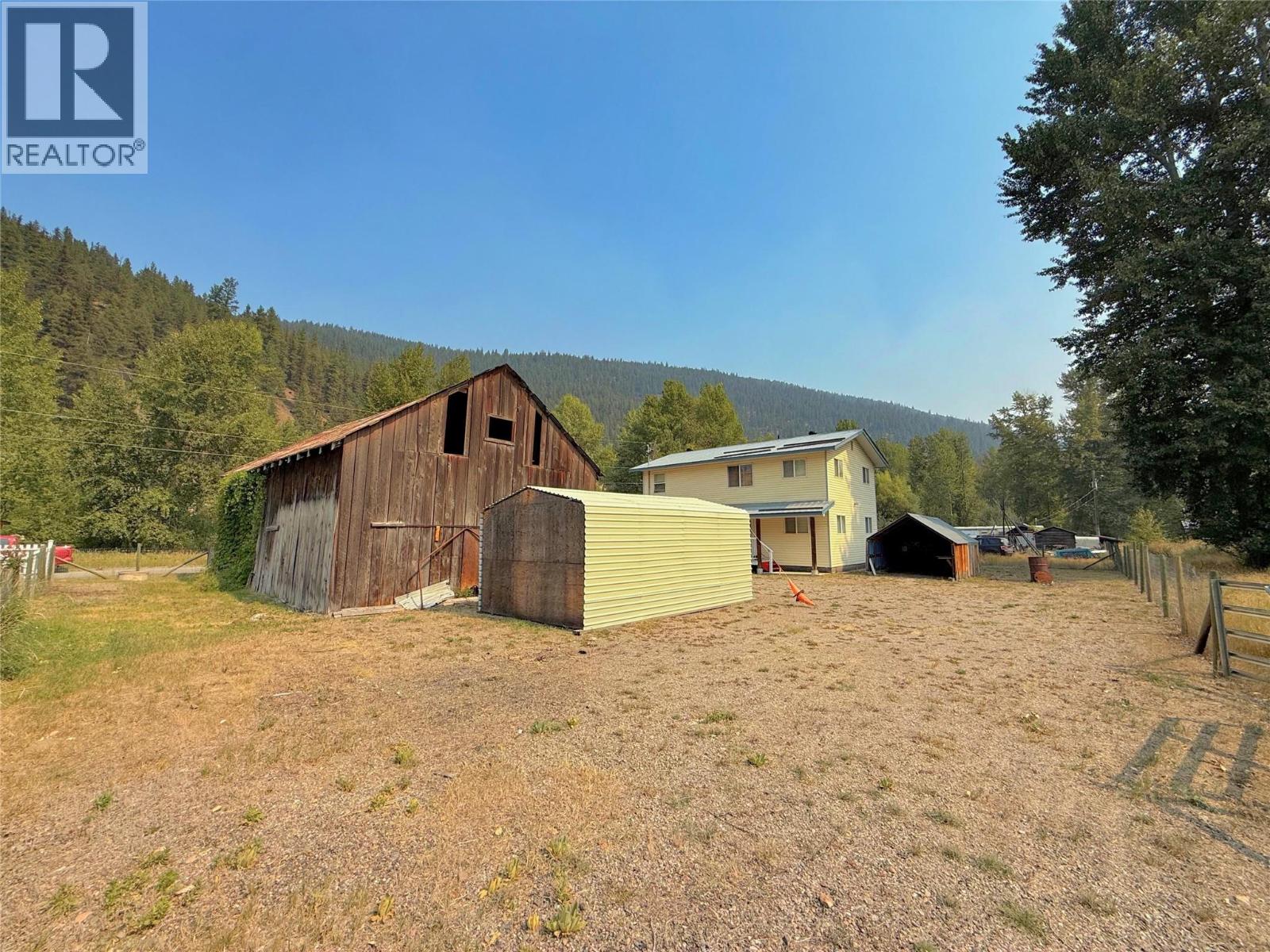 1827 Front Street, Coalmont-Tulameen, British Columbia  V0X 1W0 - Photo 6 - 10397704