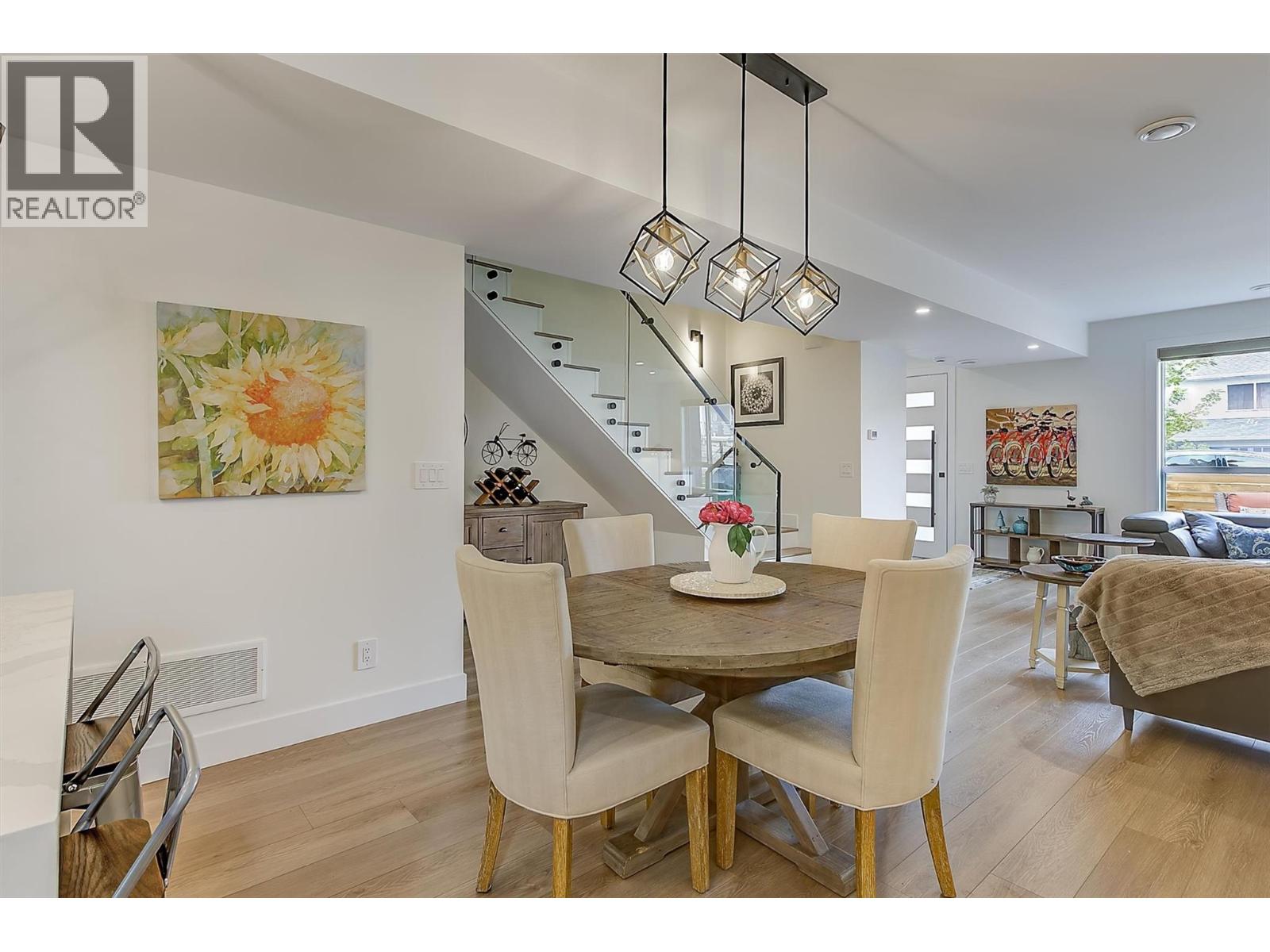 747 Patterson Avenue Unit# 2, Kelowna, British Columbia  V1Y 5C9 - Photo 3 - 10397492