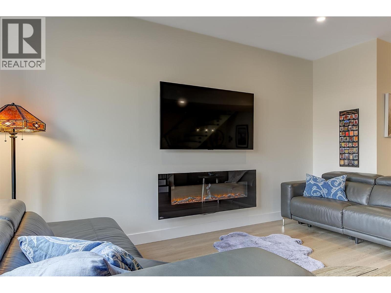 747 Patterson Avenue Unit# 2, Kelowna, British Columbia  V1Y 5C9 - Photo 8 - 10397492