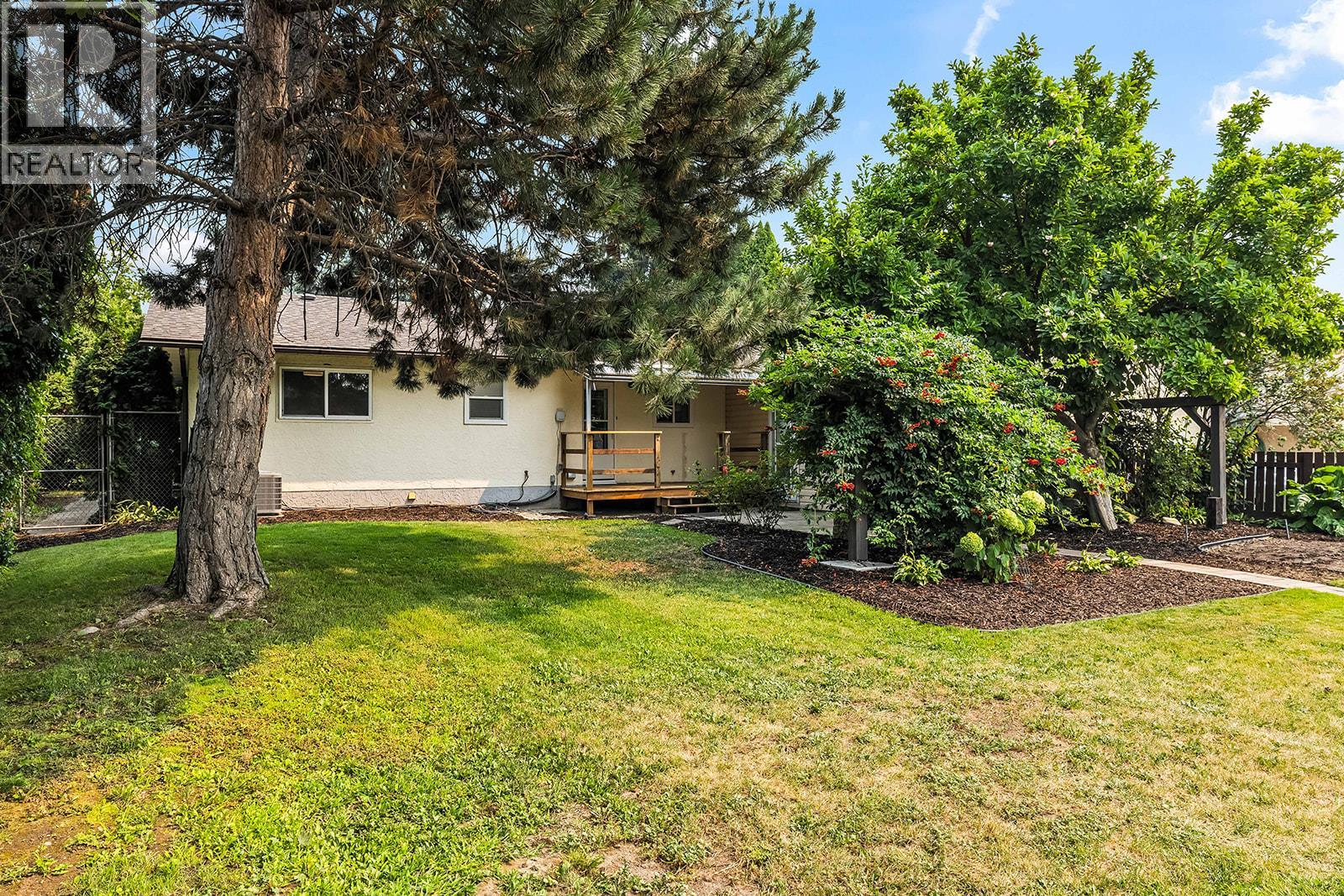 748 Hollywood Road N, Kelowna, British Columbia  V1X 5Y7 - Photo 27 - 10397483
