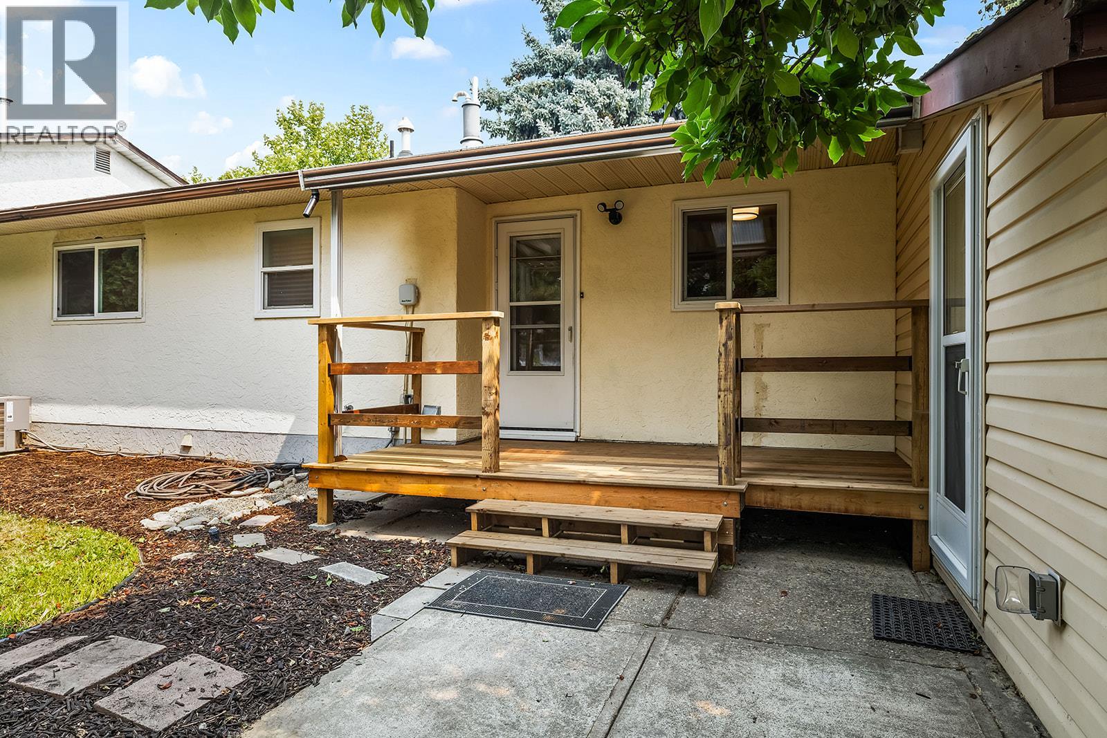 748 Hollywood Road N, Kelowna, British Columbia  V1X 5Y7 - Photo 29 - 10397483