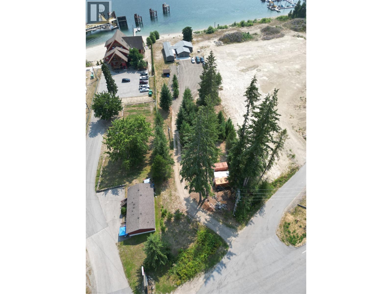 7920 Balfour Wharf Road, Balfour, British Columbia  V0G 1C0 - Photo 2 - 10397121