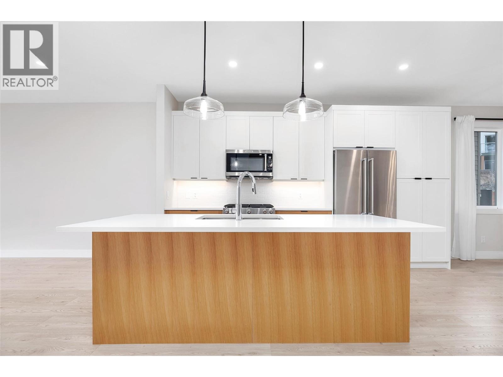 1839 Grey Owl Court, Kelowna, British Columbia  V1V 0C6 - Photo 4 - 10397474