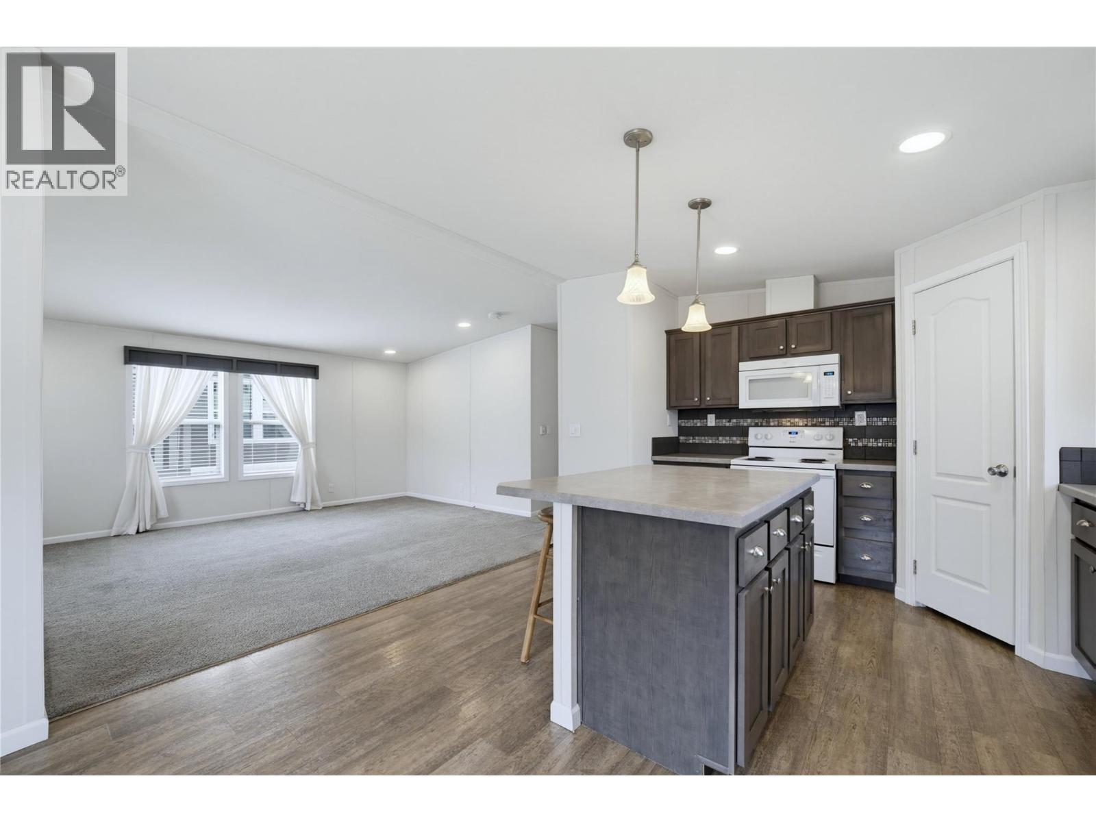 4811 10a Avenue Ne Unit# 28, Salmon Arm, British Columbia  V1E 1C5 - Photo 12 - 10397170