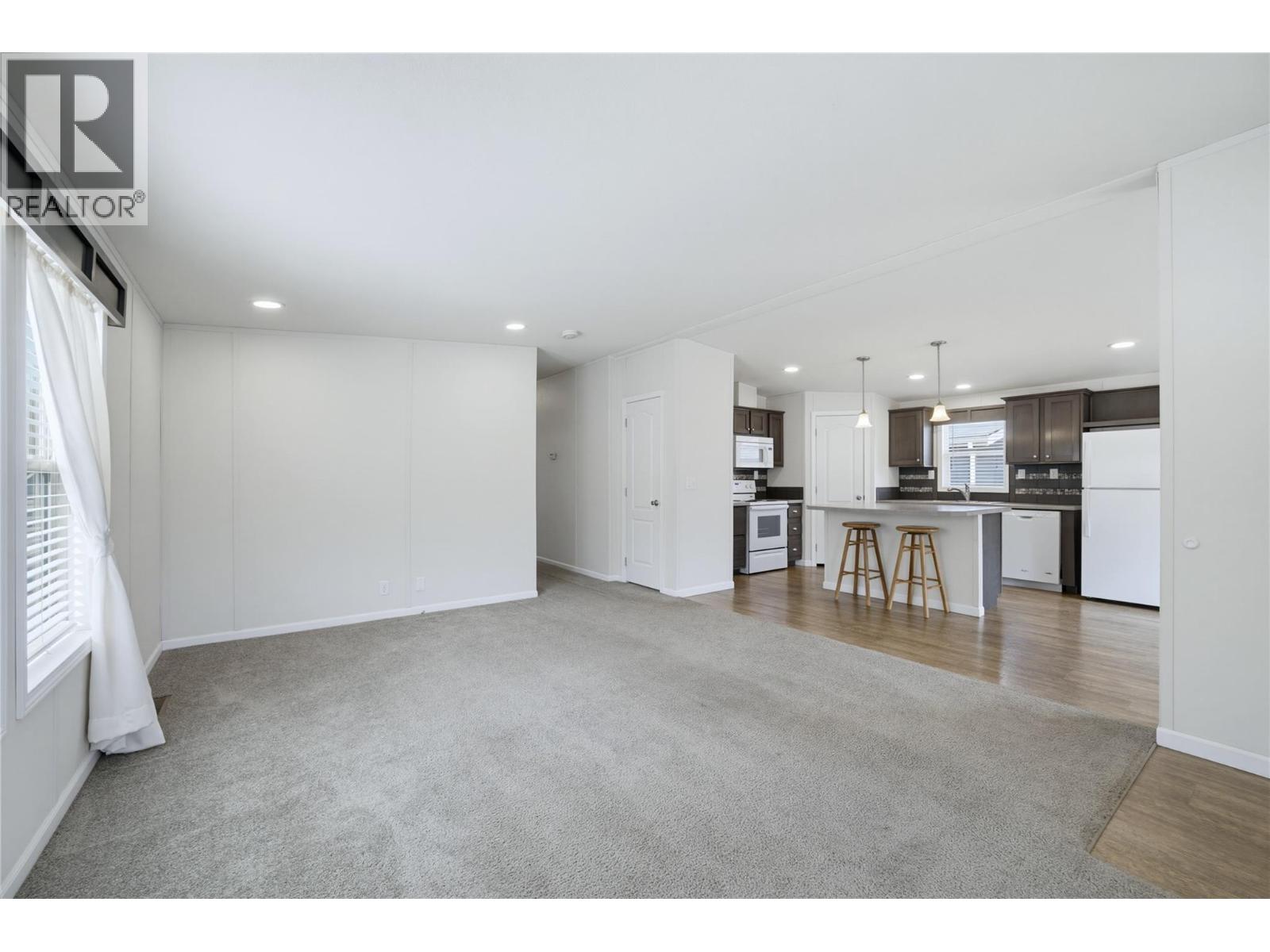 4811 10a Avenue Ne Unit# 28, Salmon Arm, British Columbia  V1E 1C5 - Photo 5 - 10397170