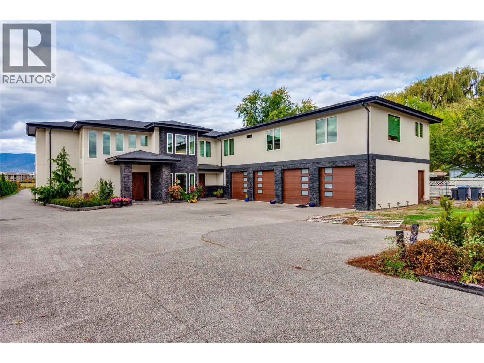 3666 Benvoulin Road, Kelowna, British Columbia  V1W 4M7 - Photo 1 - 10397438