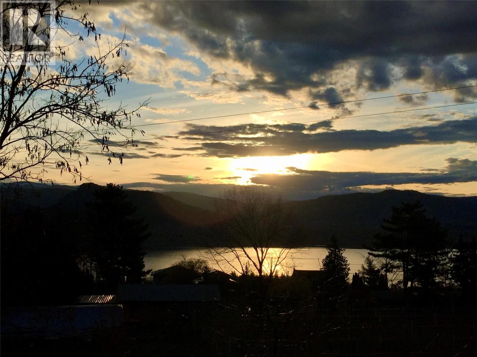 3812 Albrecht Road, Naramata, British Columbia  V0H 1N1 - Photo 5 - 10397710