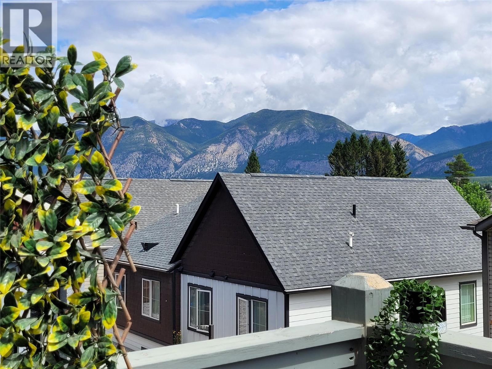 619 10th Avenue, Invermere, British Columbia  V0A 1K0 - Photo 1 - 10397627
