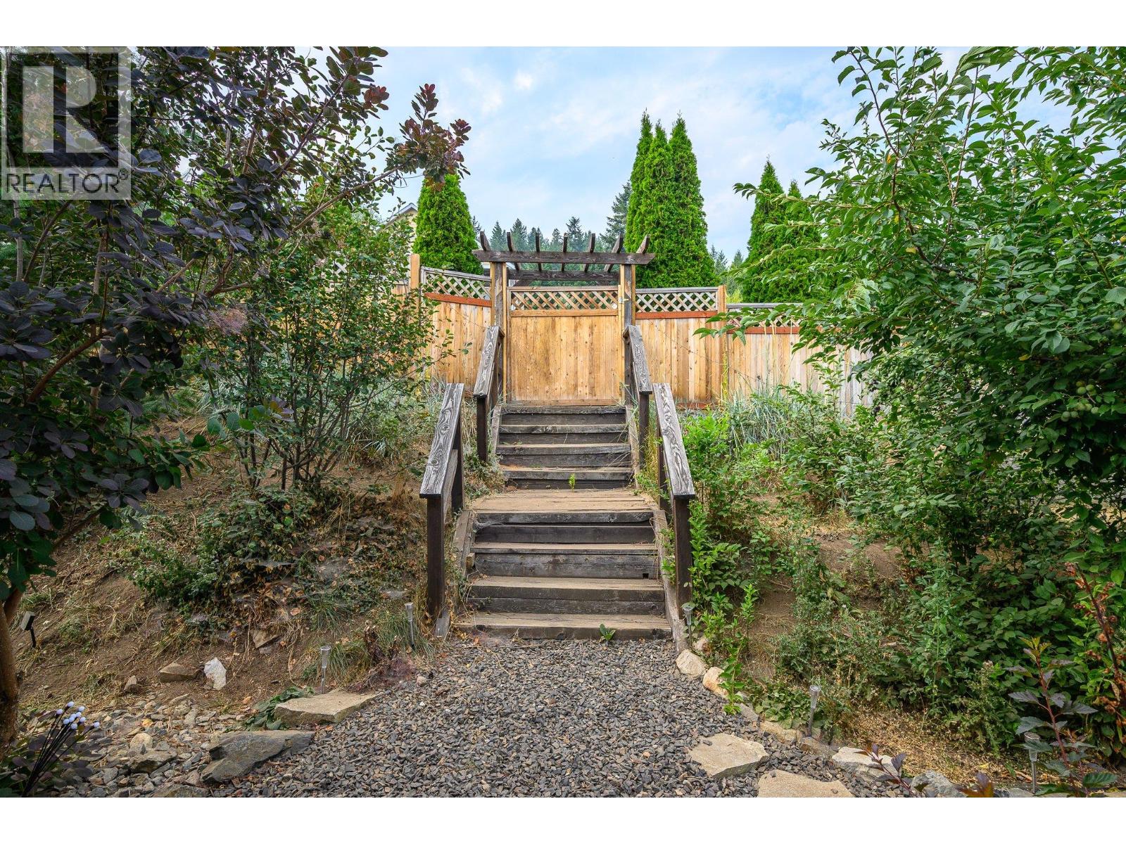 2040 Skyview Crescent, Lumby, British Columbia  V0E 2G0 - Photo 36 - 10397306