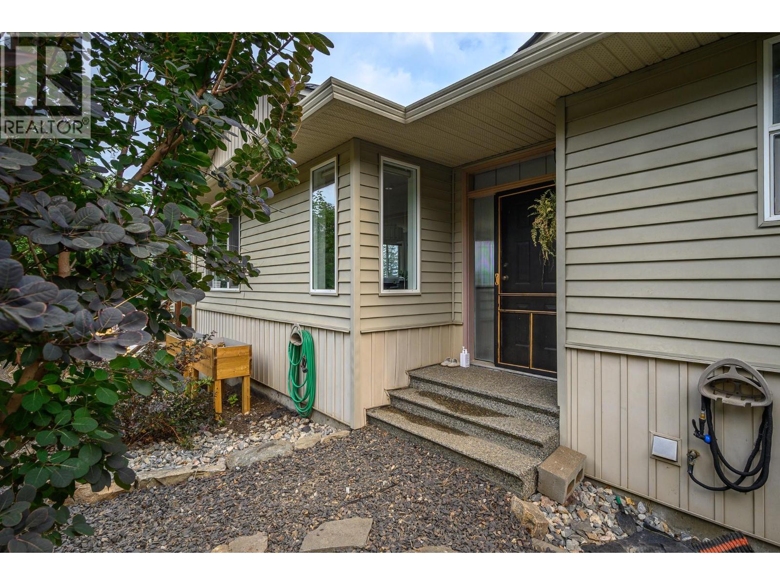 2040 Skyview Crescent, Lumby, British Columbia  V0E 2G0 - Photo 38 - 10397306